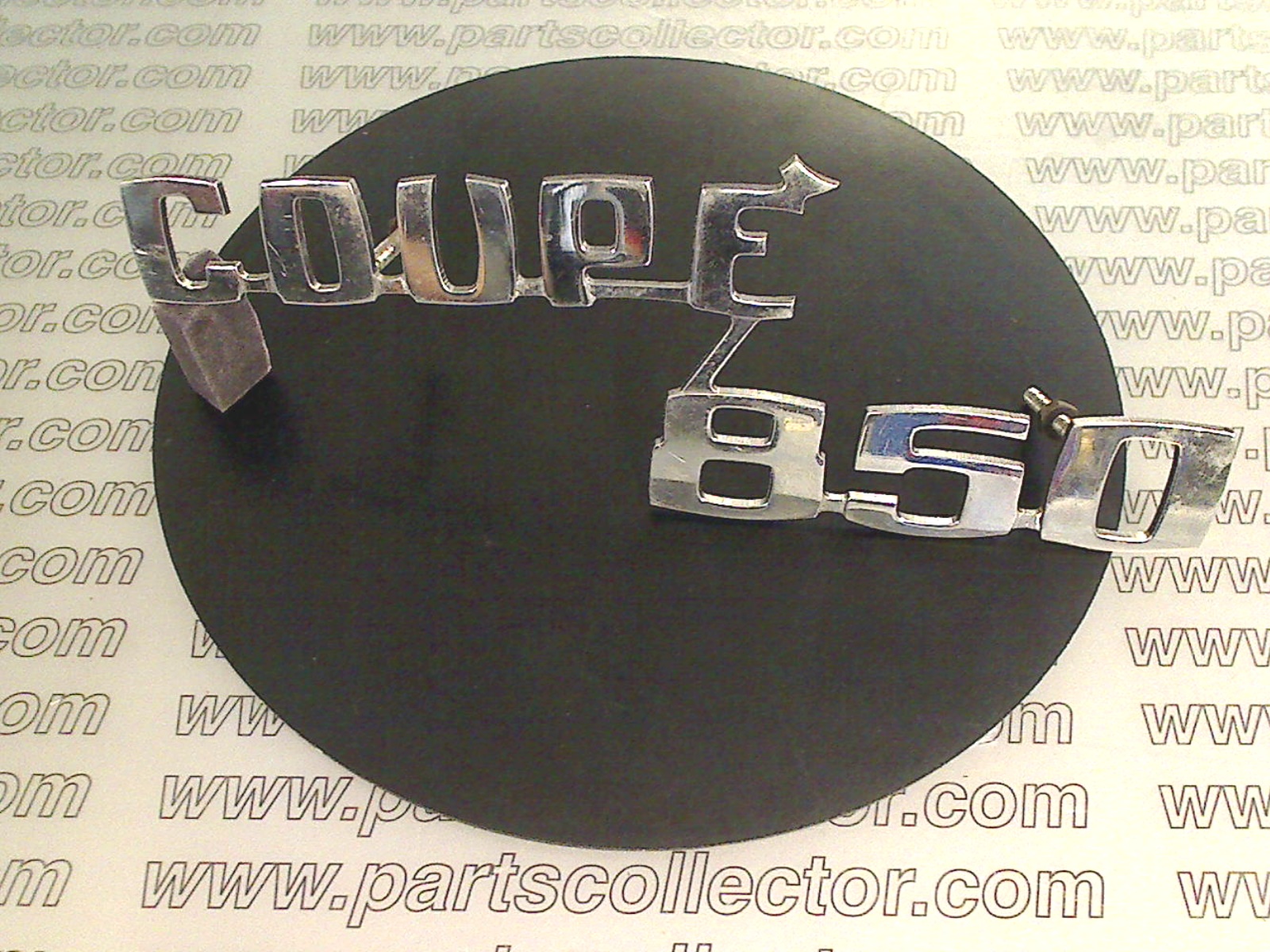 COUPE 850 EMBLEM